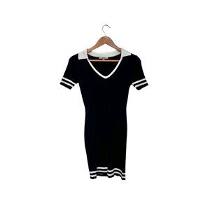 Papaya women’s blue and white collared V-neck, short sleeve mini dress size M